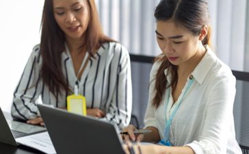 Common HR Challenges That an HRMS Can Help Solve